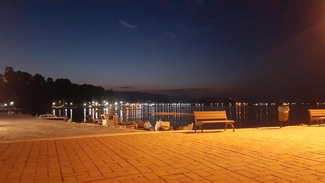 Endlesssunrise Apartman Míli Kültér fotó